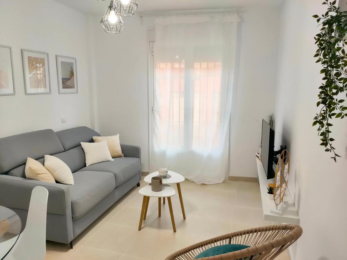 Relax Chiclana-aparcamiento Privado-tv Cable-wifiplus-aire Acond-incluido *