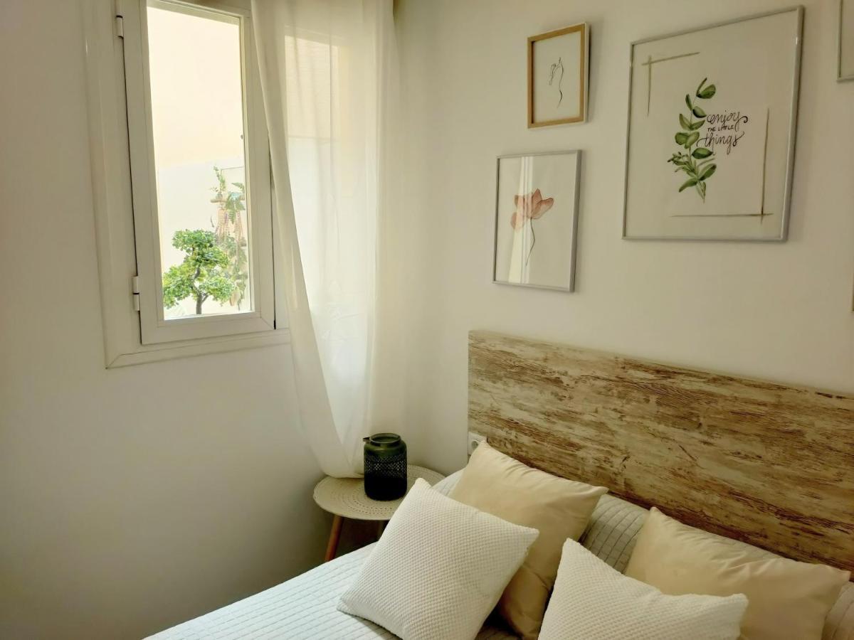 Apartment Relax Chiclana-aparcamiento Privado-tv Cable-wifiplus-aire Acond-incluido