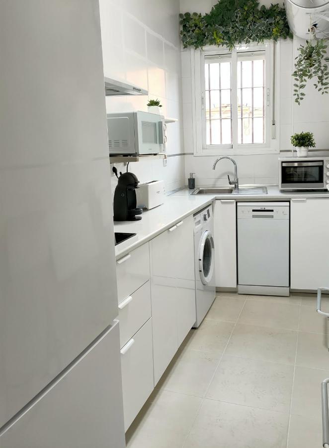 Apartment Relax Chiclana-aparcamiento Privado-tv Cable-wifiplus-aire Acond-incluido